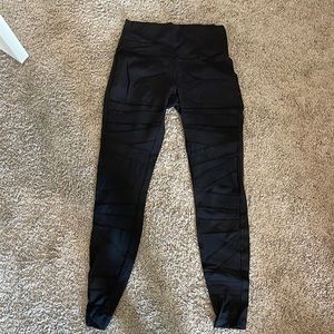 Lululemon mesh pattern leggings